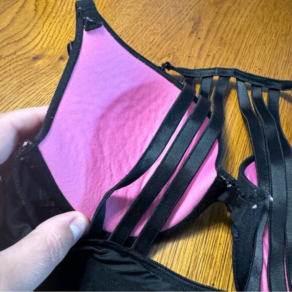 PINK Victoria’s Secret Black Wear Everywhere Push Up Bra Size 32B w/ Underwire - Picture 6 of 11